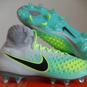 Nike Magista Obra II cleats